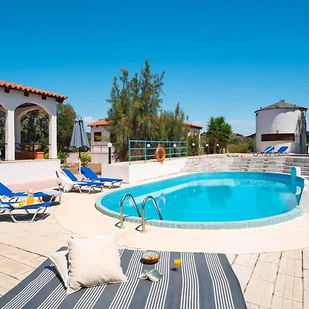 Villas Mina Gennadi